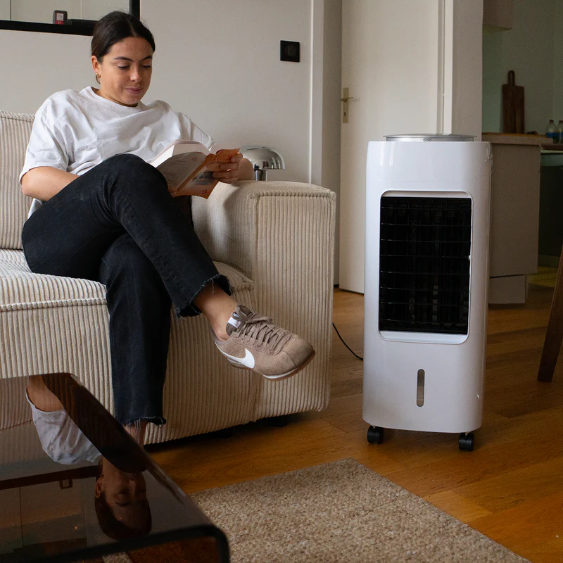FreshOne Polara — angenehme Kühle im Wohnzimmer bei geschlossenen Fenstern